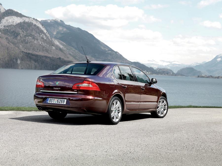  Skoda Superb 2008 года  (фото 77 из 131)